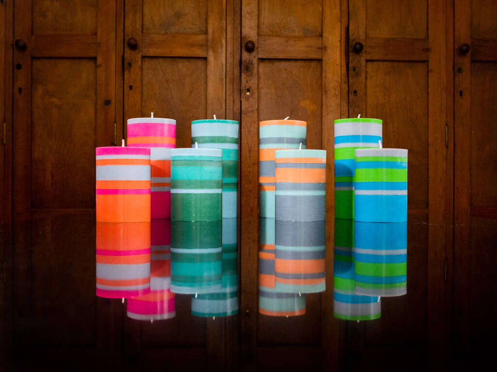 Twiggy British colour standard Neyron Pillar candle set 10cm
